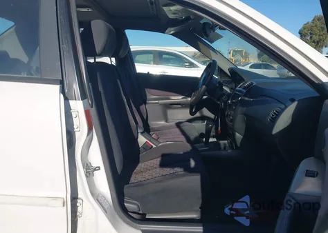 2002 Mazda Protege Dx/Es/Lx z USA, uszkodzony, nr VIN JM1BJ226020529342